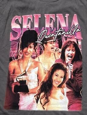 Selena Preowned XL T-shirt